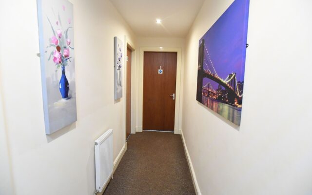 Rooms at the Royal