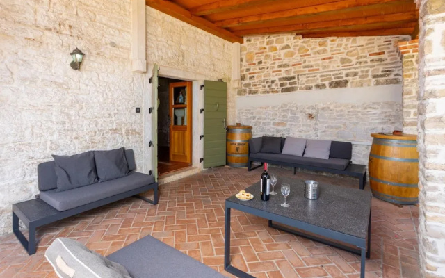 Villa Damiana in Domijani i
