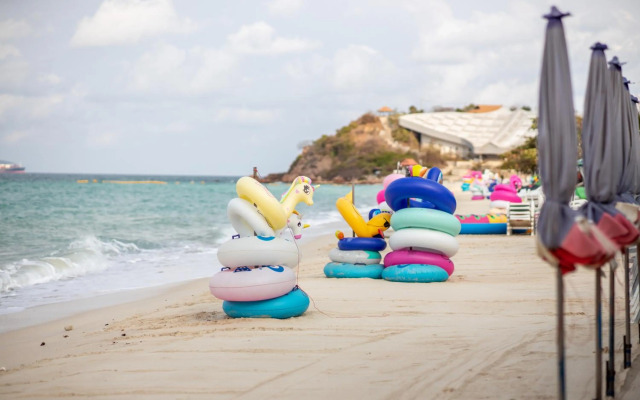 Xanadu Beach Resort