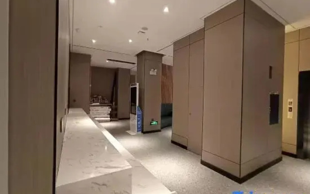 Xinyuan Express Hotel (Wuhan University Guangxutun Subway Station)