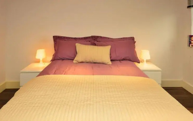 W14 Apartments - Battersea Apartment
