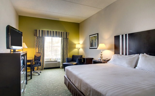 Holiday Inn Express Suites Live Oak