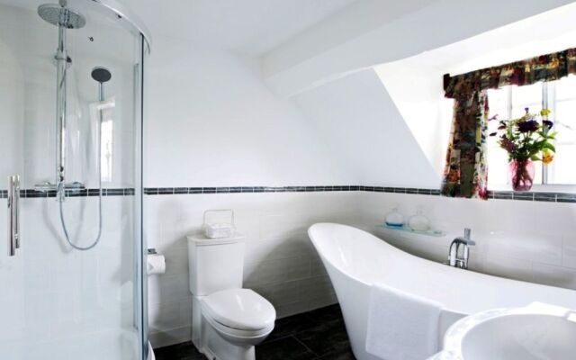 The Hundred House Hotel