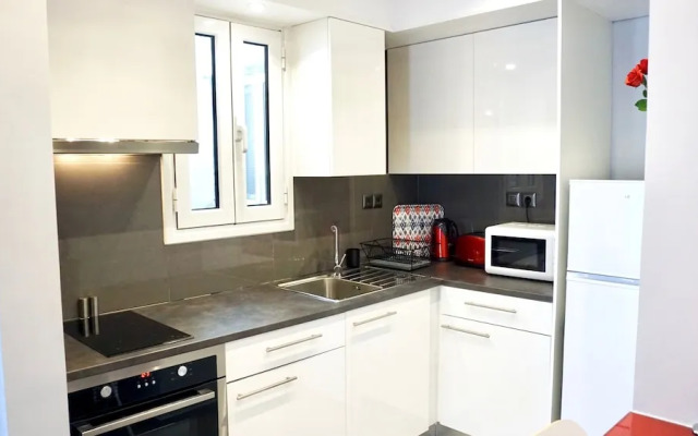 Beautiful Sunny Apt in Athens