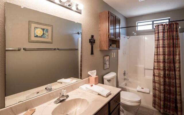 Natures Outlook - Three Bedroom Cabin