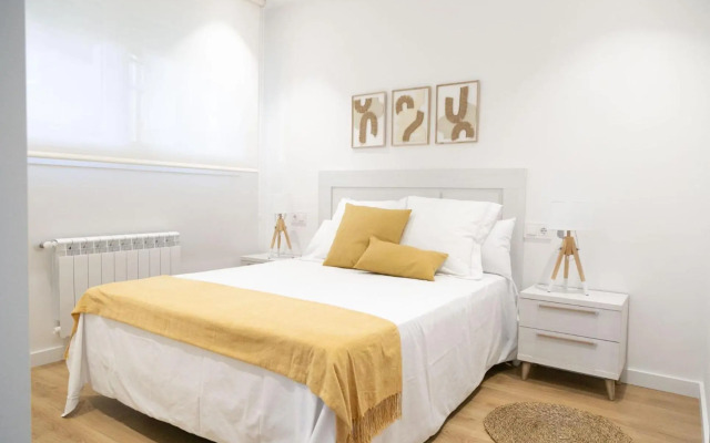 Apartamentos Mareira (con garaje)