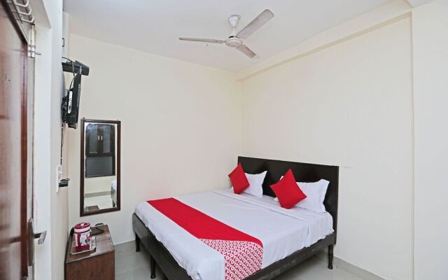 Gulshan Deluxe by OYO Rooms