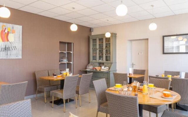 Lhotel