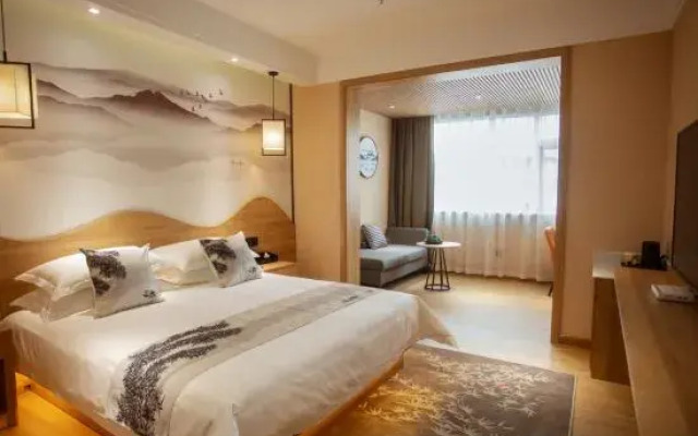 Wee light luxury hotel
