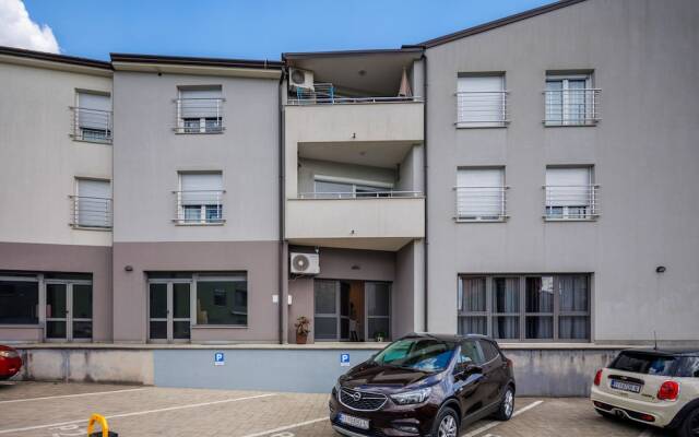 Terra 5 Deluxe apartment with parking