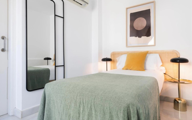 Suites Plaza De Los Refinadores Maestranza