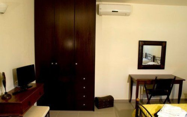 Kokkini Paparouna Villa
