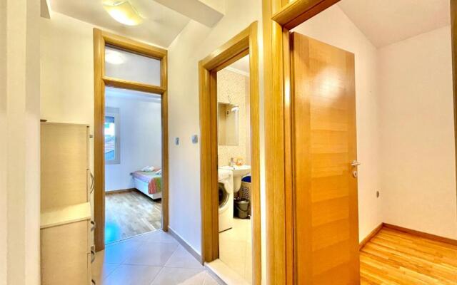 Comfort Family Apartment Budva