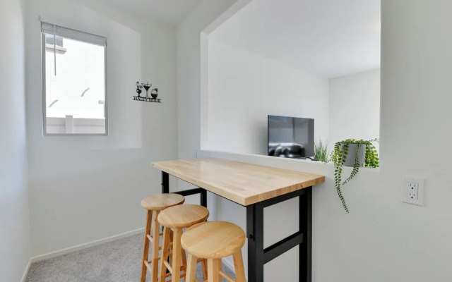 Near Empire Polo Field: Coachella Vacation Rental