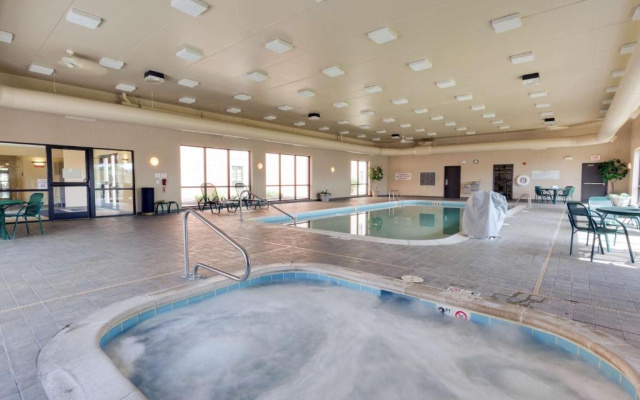 Drury Inn & Suites St Joseph
