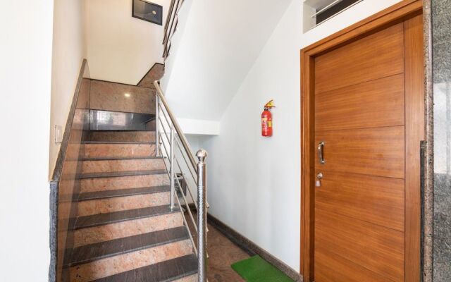 OYO 4428 Central Platinum Suites