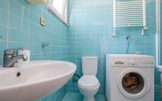 Fascinating Flat Near City s Mall With Terrace