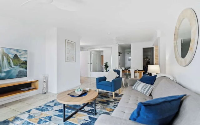 Rainforest Reef Retreat - Esplanade Ground-floor Apartment