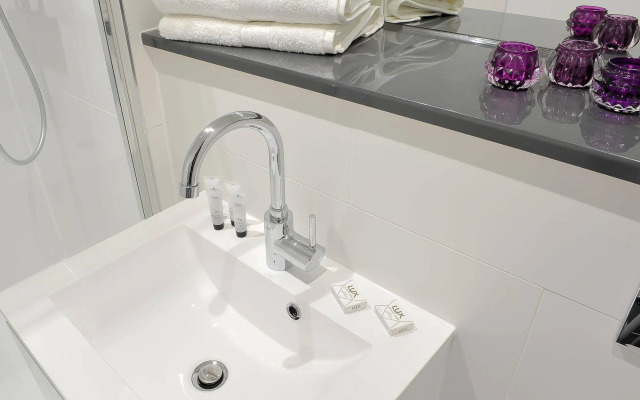 Select Serviced Accommodation - Garrard House
