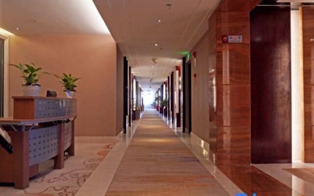 Zhaotong Purple Light Hotel