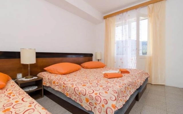 Apartment Dalmatin Zuljana - Two-bedroom Apartment 2