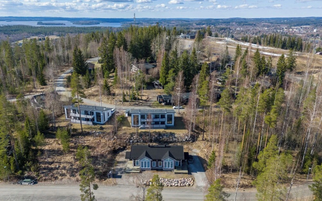 Peaceful 2BR Getaway Cabin at Riihivuori