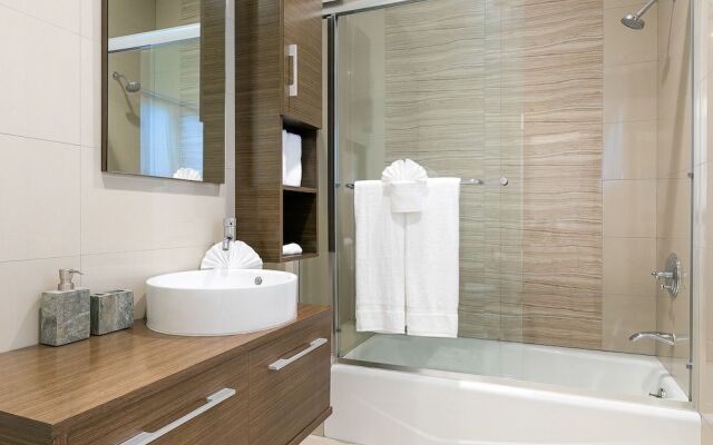 Beverly Hills Luxury Modern Palace