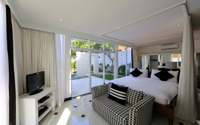Four on Drupadi Villa