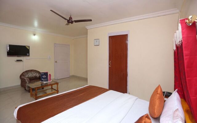 OYO 9009 near Railway Station