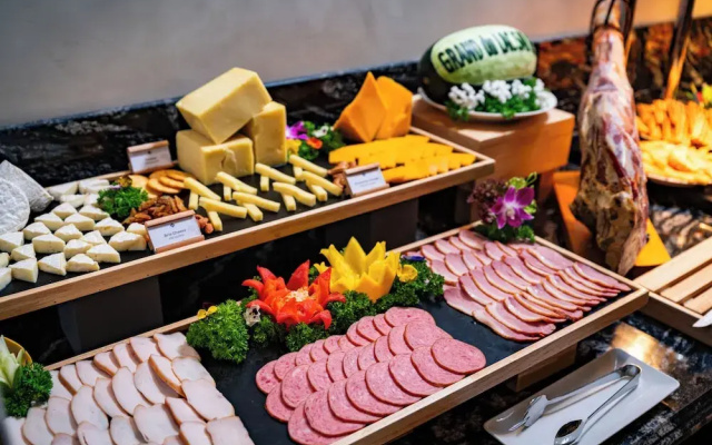 GRAND  du LAC Boutique Saigon