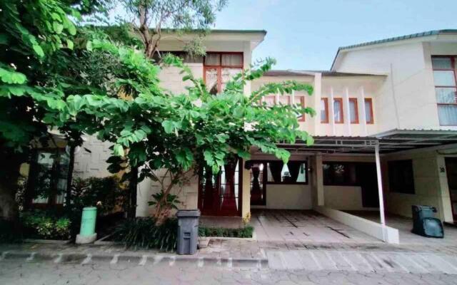 Awana Dream 4 bedrooms house , 5min to Alun Alun, Kraton, Malioboro bdc