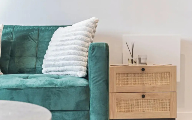 Meadow Haven 2 Bed 2 Bath, On-street Park, Netflix