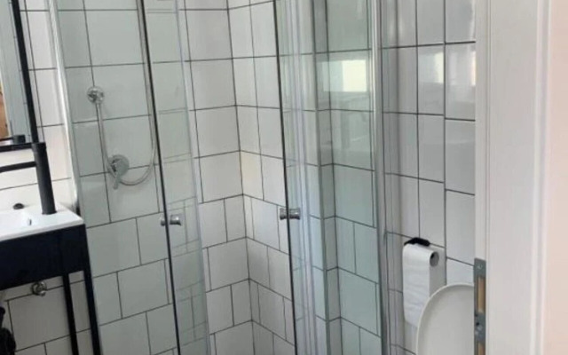 Domus Metro Hotel