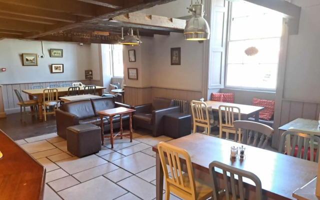 The Ilchester Arms Hotel