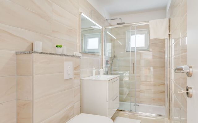 LCT Oleander Apartments