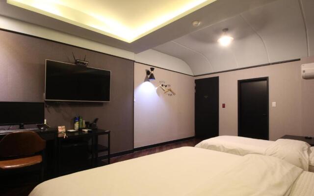 French Code Hotel