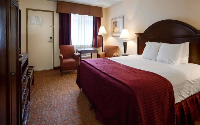 MHO Inn & Suites