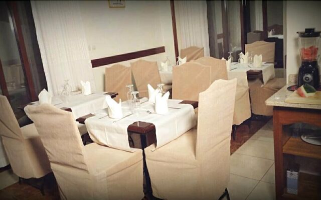 World House Gisozi Hotel