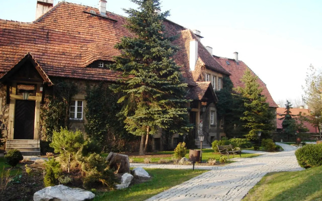 Hotel Przy Oślej Bramie - Zamek Książ