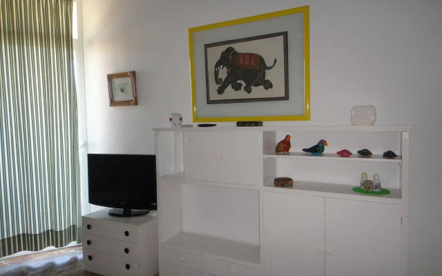 Apartamentos La Roca Rentals