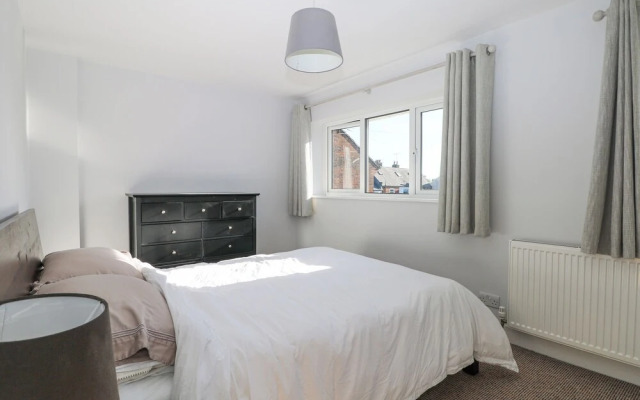 7 Daltons Place