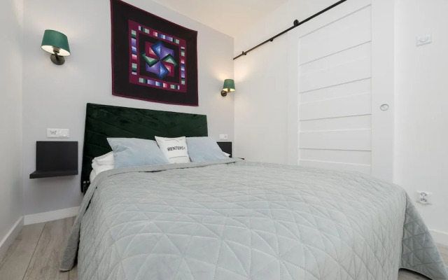 Schillera Apartment by Renters