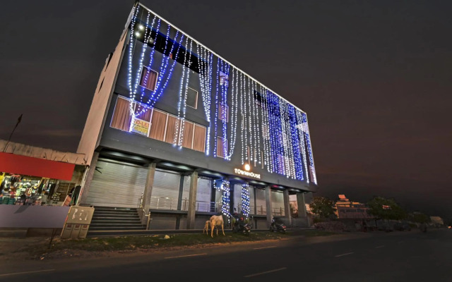 OYO Townhouse 504 by My Stay