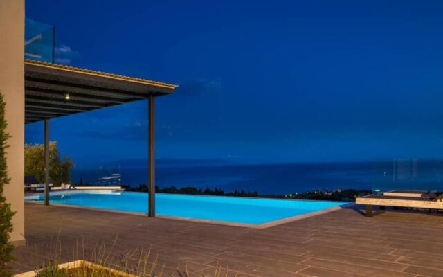 New Villa Blue with private pool at Trapezaki