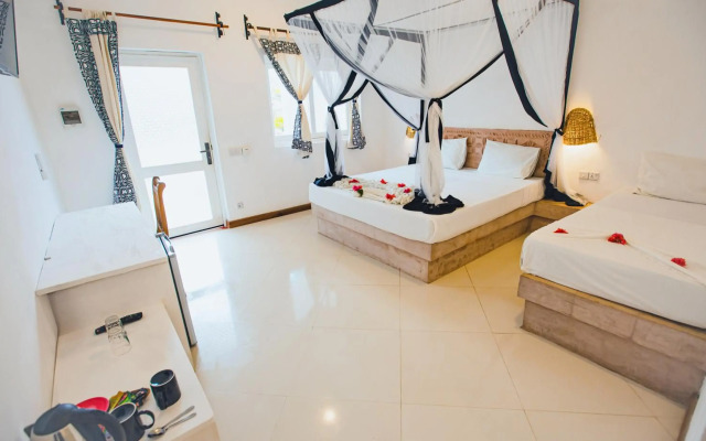 AHG Sun Bay Mlilile Beach Hotel