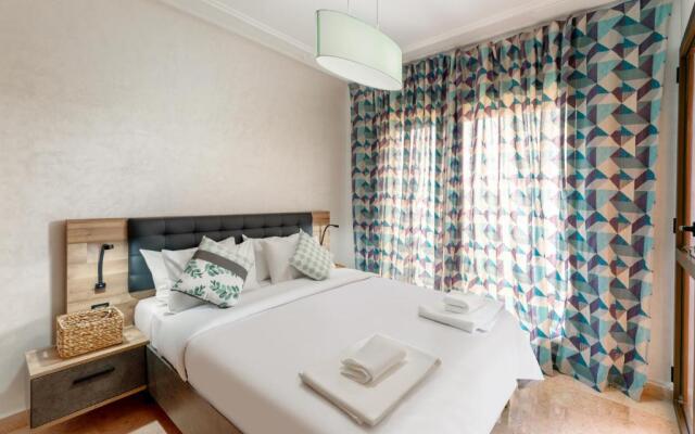 Luxury 3 bedrooms apartment with pool 100MBs wifi