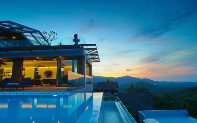 Luxury Villa Crystal Blue