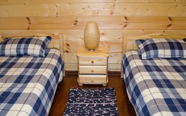 Загородный отель «Лесное озеро»