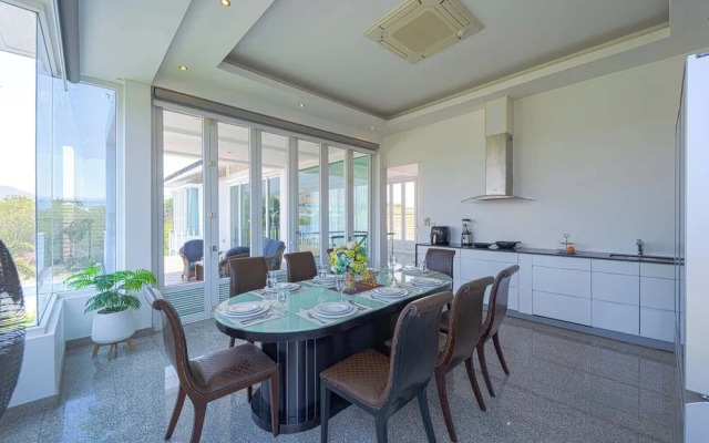 Luxury 4 Bedroom Pool Villa - PV8