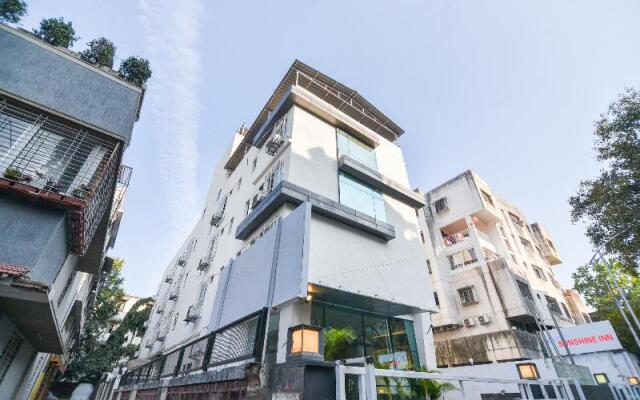 Sunshine Inn by OYO Rooms